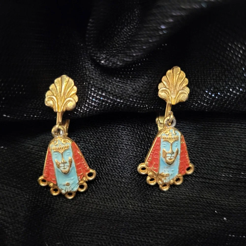 ART Brand Clip-on Gold Pharoah Egyptian Earrings Vintage Antique Stamped Signed - Picture 2 of 7
